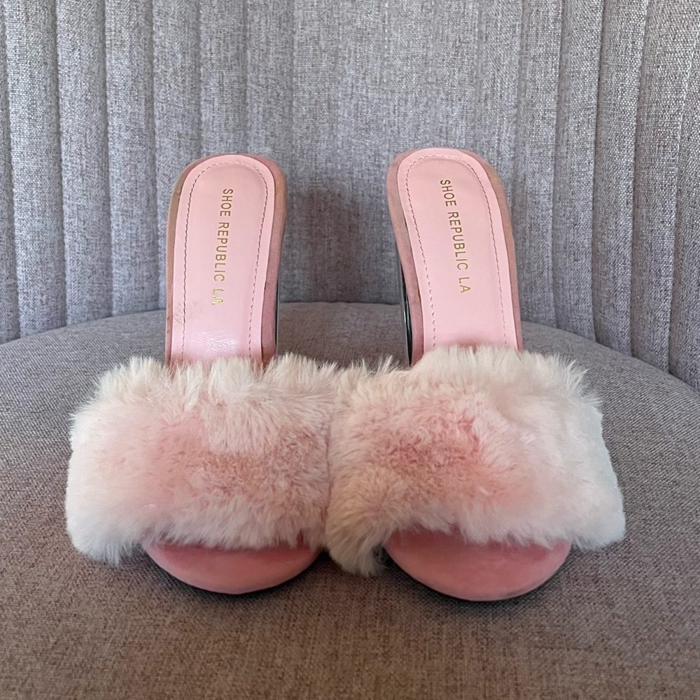 pink heels